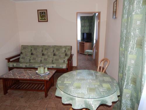 Ilek Hotel