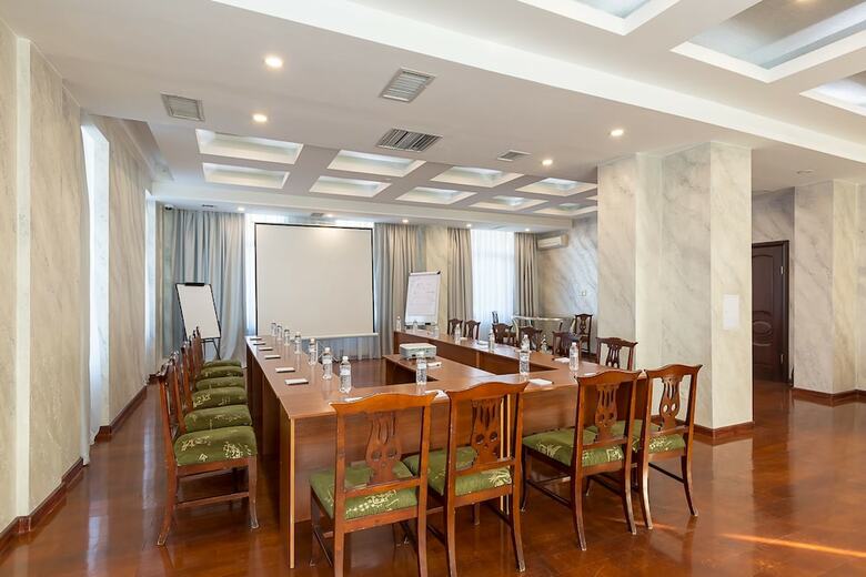Hotel Renion Residence