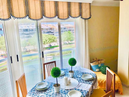 Apartamento C�ntrico Con Buenas Vistas