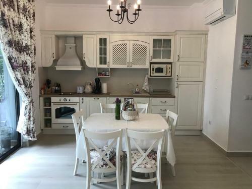 Villa Atlantis Homes 2