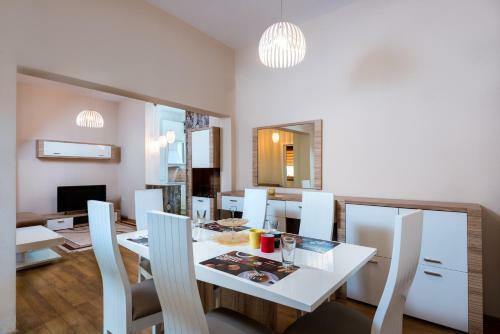 Family Apartment - Comfort In The Center
