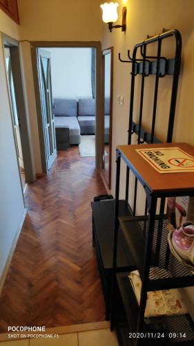 Unique Location Apartment With Parking