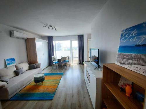 Private Sea View Studio Apartment