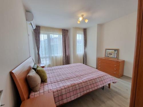 Flora - Beautiful *new* Apartment To The Beach