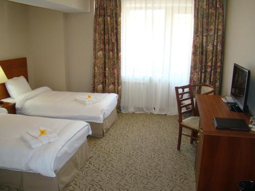 Iris Hotel