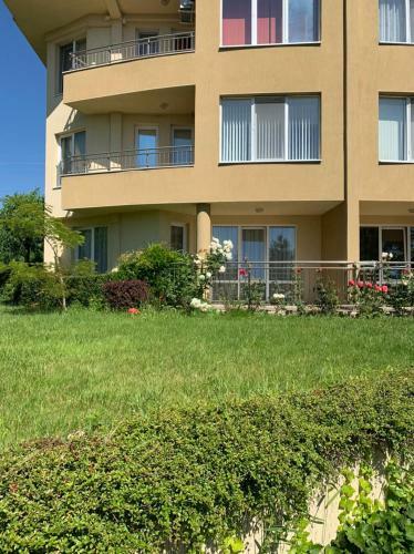 Apartamento Pines Beach Resort