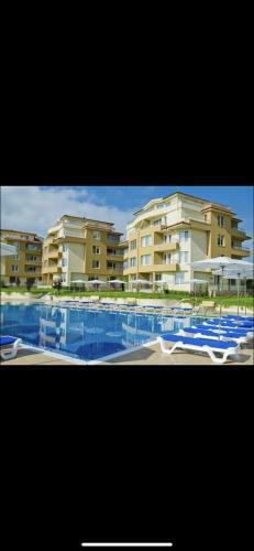 Apartamento Pines Beach Resort