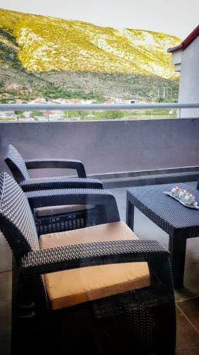 Sun Valley Apartments