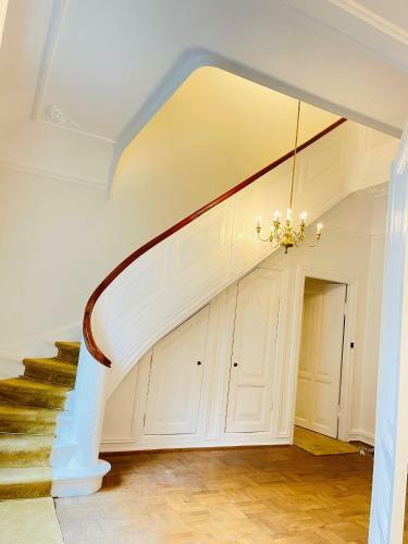 Aday - Aalborg Mansion - Big Apartment With Garden