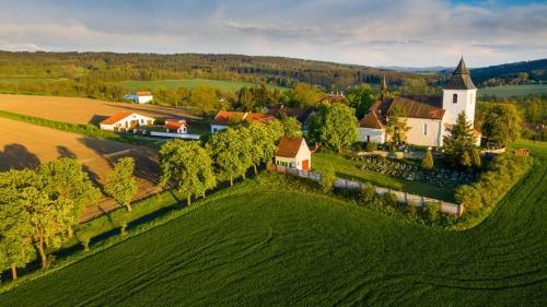 Chalupa Nov�k?v Dv?r
