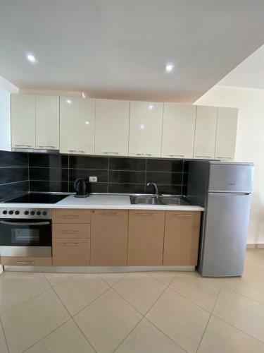 Sunny Bay Apartments