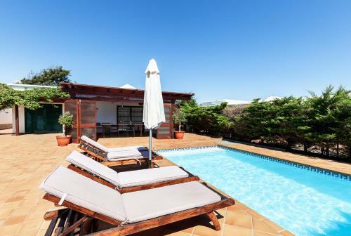Villa Mango II