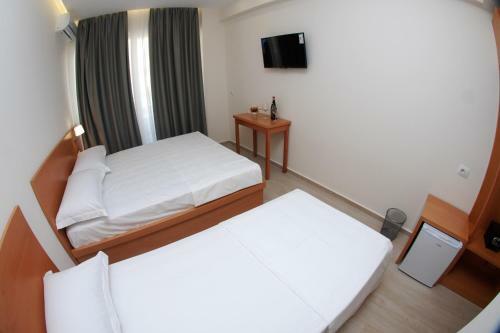 Hotel Ari 2