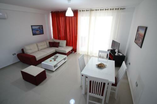 Gregor Apartments