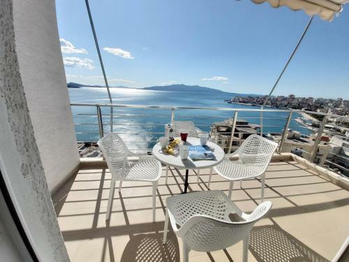 Saranda Amazing Sea View Apartment
