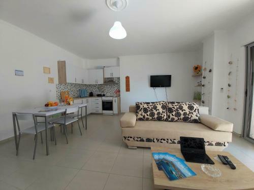 Rossana Sea View Apartment