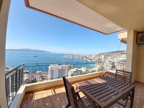 5th Avenue Sea View Apartment