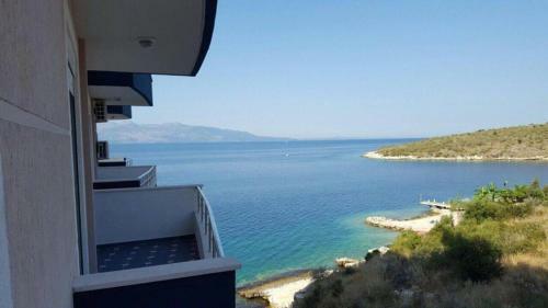 Sunset By The Sea Apartments - Private Beach