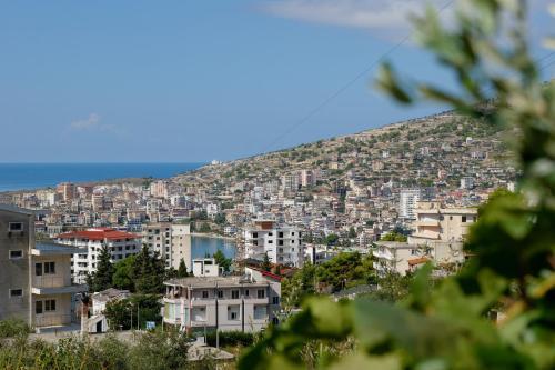 Charming 2-bed Apartment In Sarande