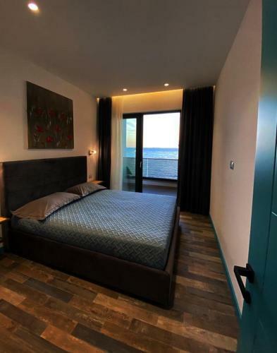 Luxury Apartments - Golden Beach Residence