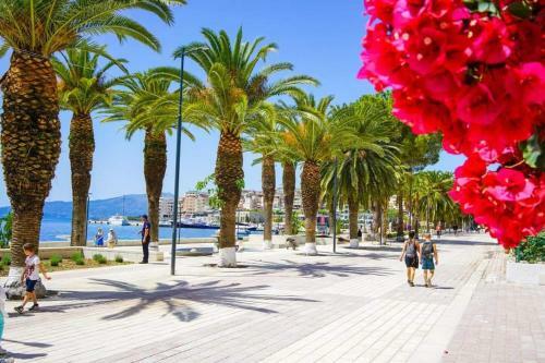Seaside Apartment Sarande Helektra And Daniil