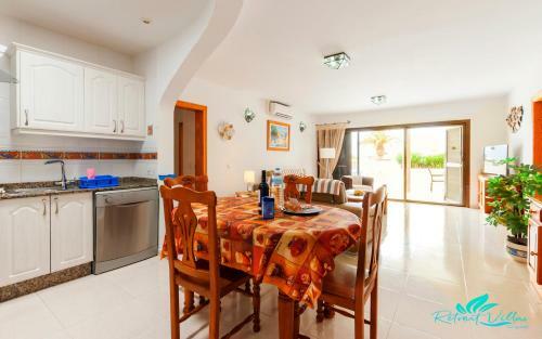 Exceptional 3-bed Villa Private Pool And Jacuzzi