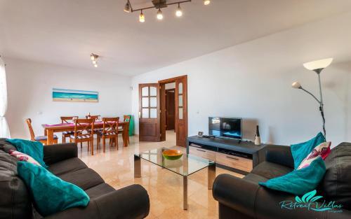 Stunning 3-bed Villa In Playa Blanca