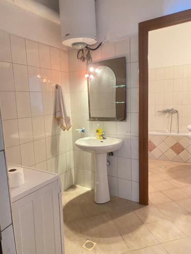 Sky Way Apartment