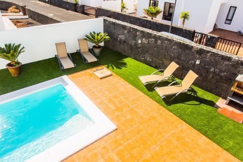 Impeccable 2-bed Villa In Playa Blanca