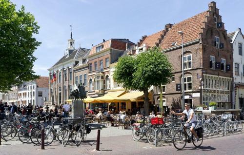 Bed & Breakfast Herberg Het Hart Van Alem