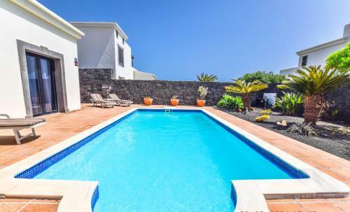216 - Villa Helena By Villas Now Ltd