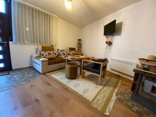 Alexandrea Apartments