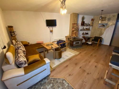 Alexandrea Apartments