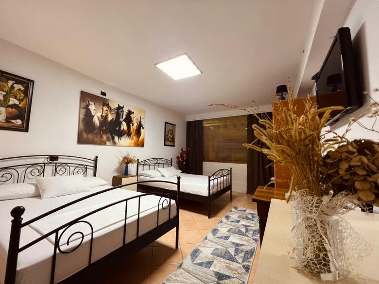 Hostal Iart Residence