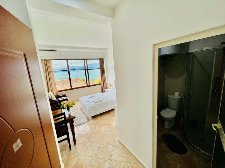 Hostal Iart Residence