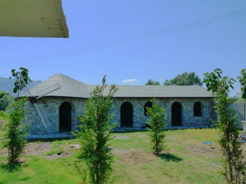 Windmill Shkodra Gesthouse Camping & Grill