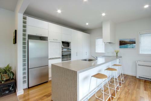Bluff Hill Beauty - Bluff Hill Holiday Home