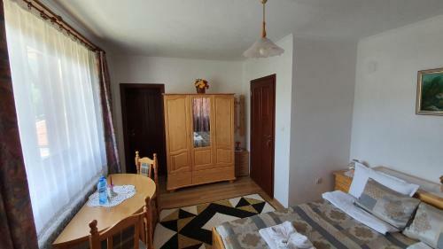 Hostal ???? ?? ????? ???????? **