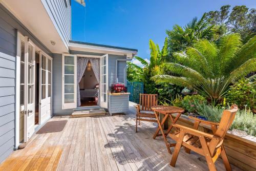 Large Renovated Opononi Beach House