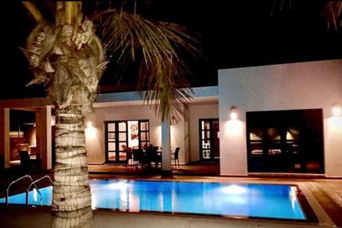 Villa Con Piscina Privada Y Jacuzzi