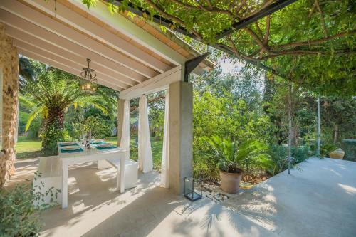 Villa In Ternelles, Pollen�a (Hort Petit)