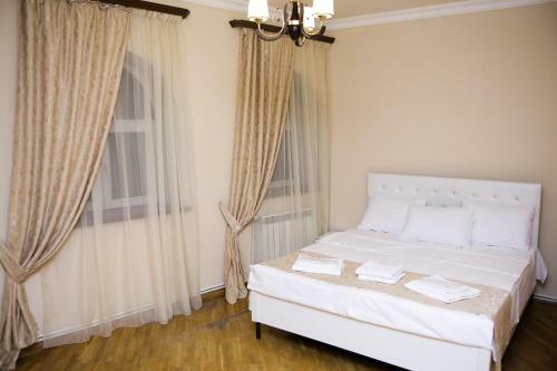 Red Hotel