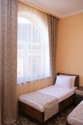 Red Hotel
