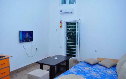 Apartment 18 Saryan