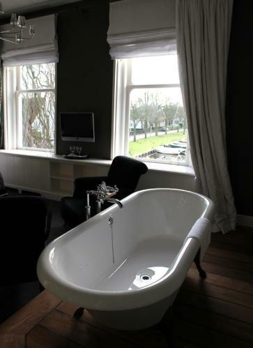 Hostal Inn On The Lake