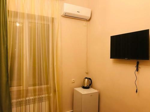 Arm Hotel
