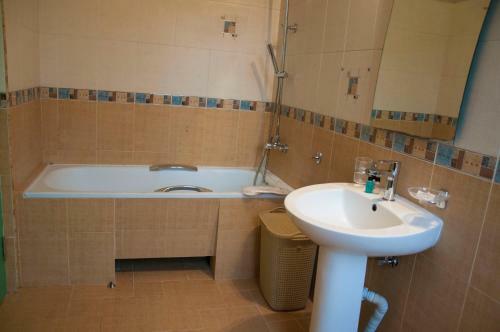 Hostal Chateau Gabriel