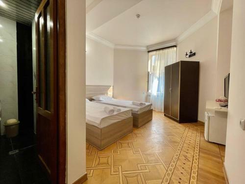 Olive Hotel