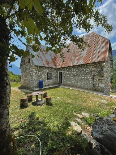 Hostal Guest House Rrashkadoli