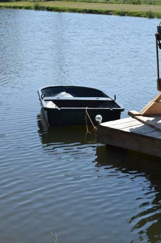 La Cabane Au Bord de L'eau - Logement Insolite